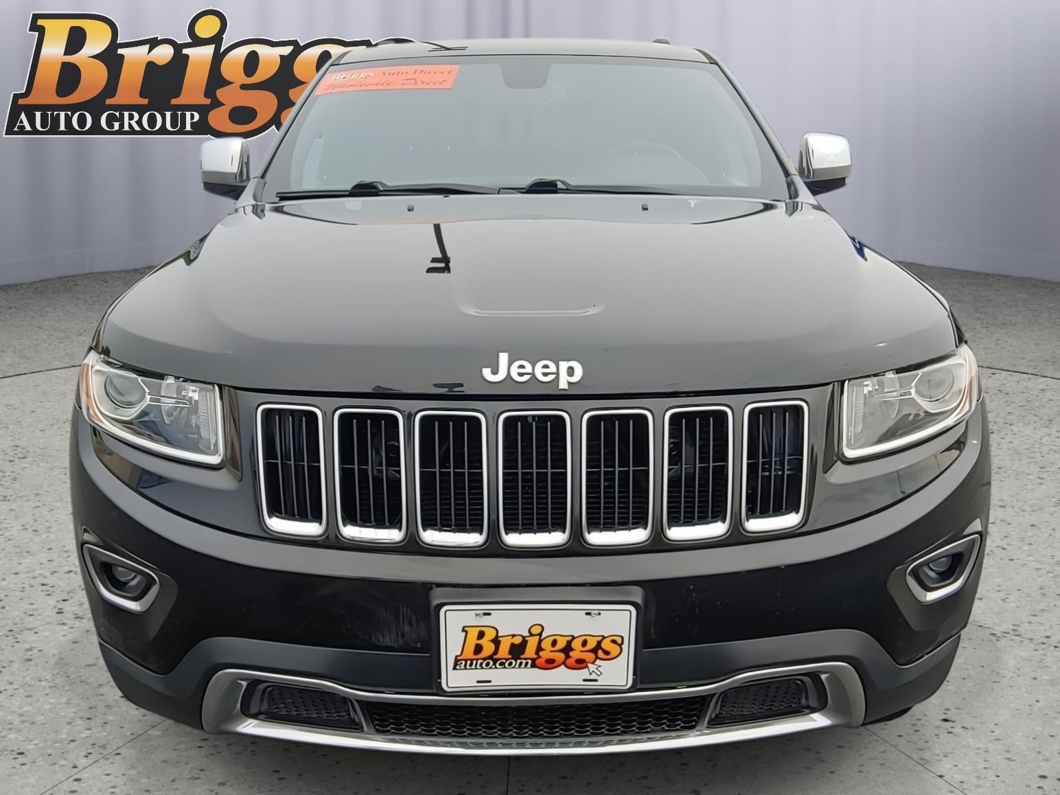 2015 Jeep Grand Cherokee — side profile view