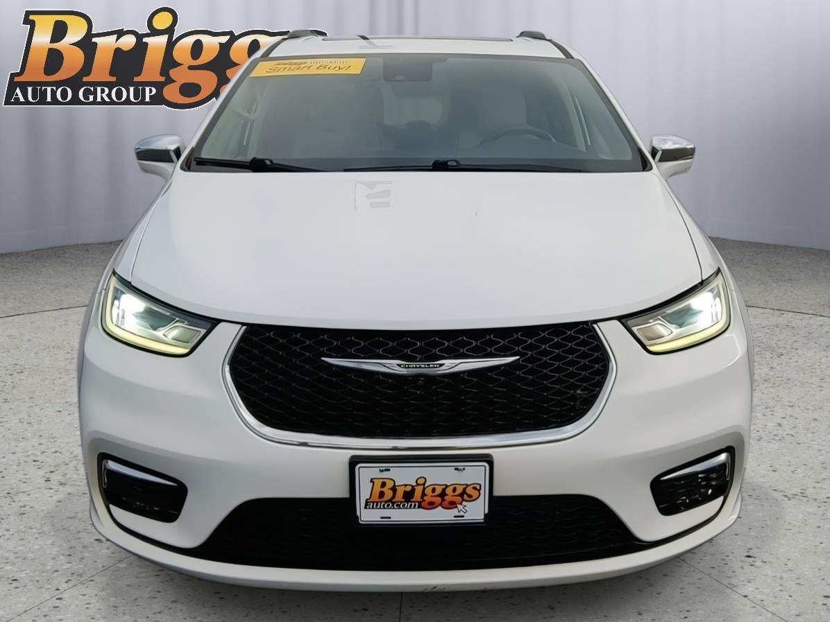 2021 Chrysler Pacifica — side profile view