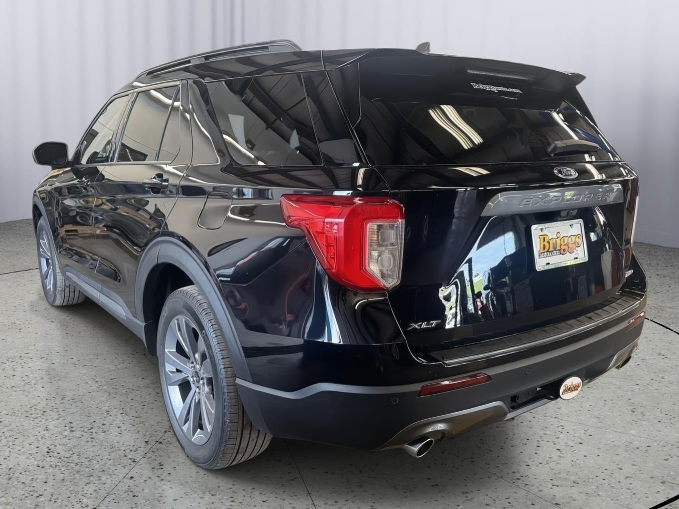 2023 Ford Explorer — interior view