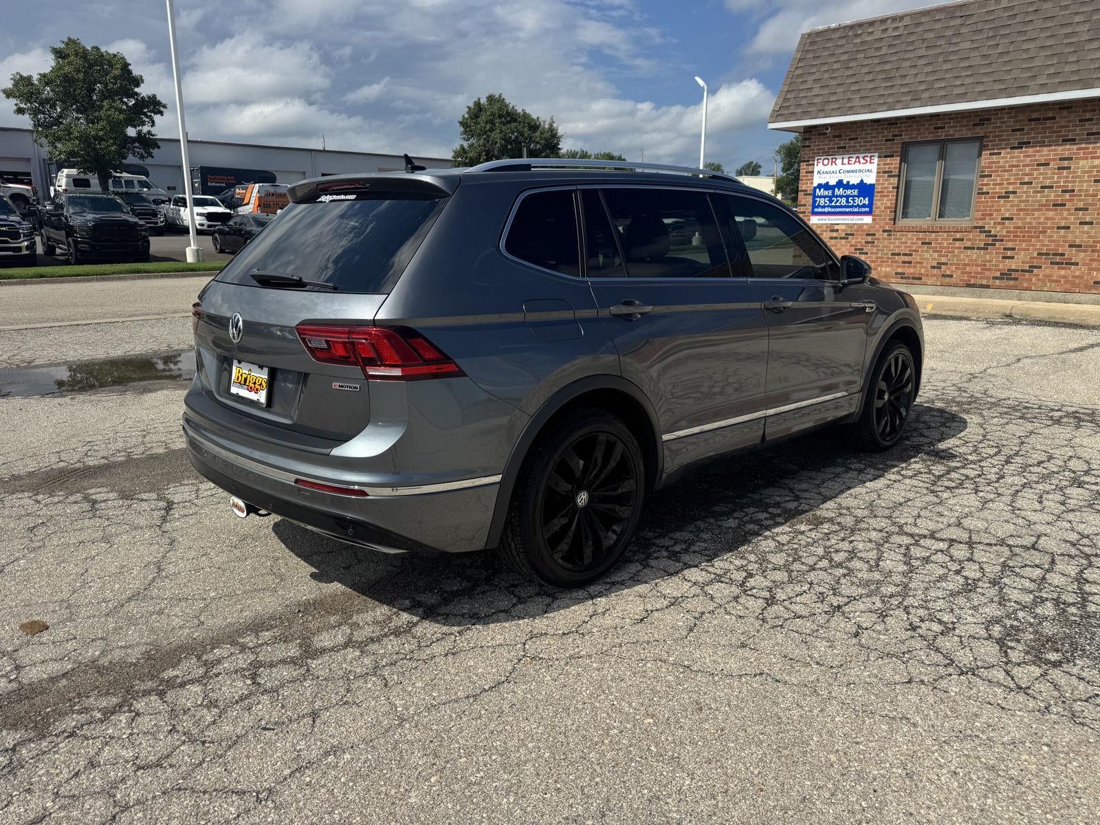 2020 Volkswagen Tiguan — detail view