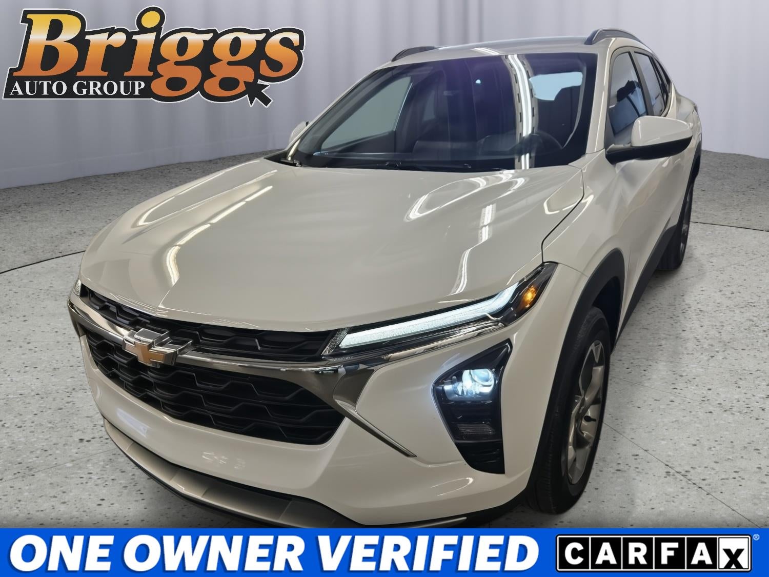 2025 Chevrolet Trax LT in Summit White — front three-quarter view