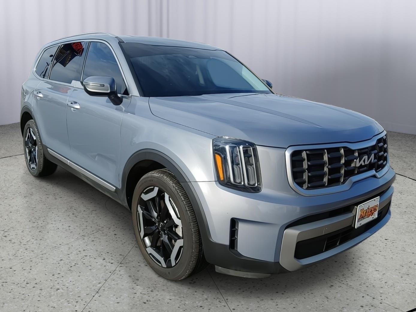 2023 Kia Telluride — interior view
