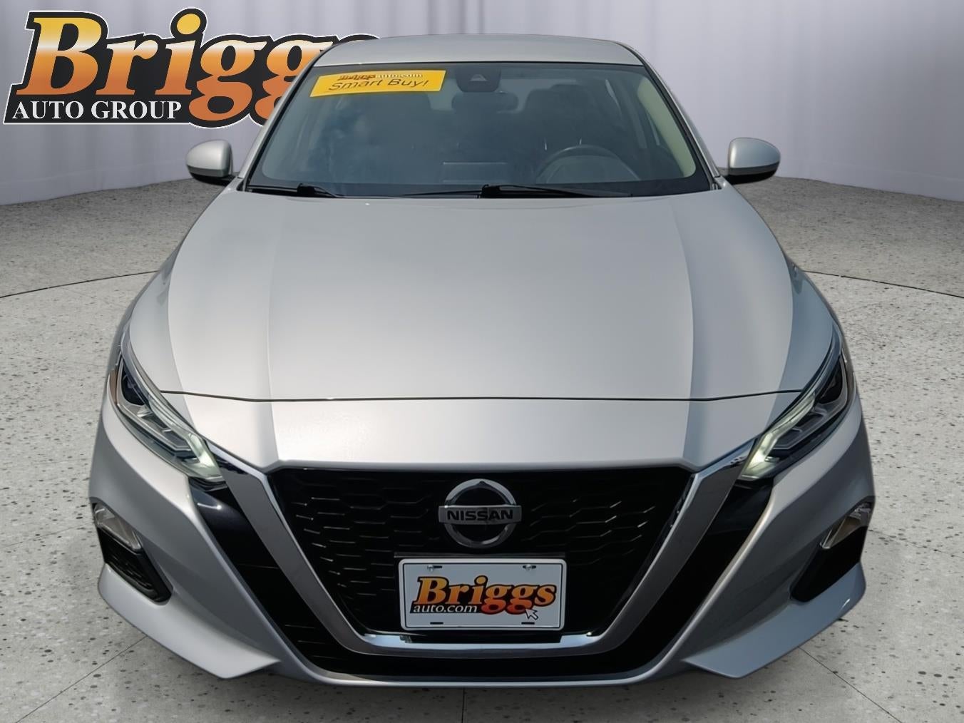 2022 Nissan Altima — side profile view